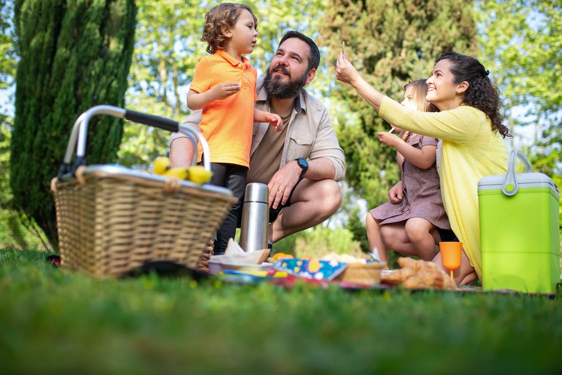 Building Confidence in Shy Children: 7 Practical Parenting Strategies